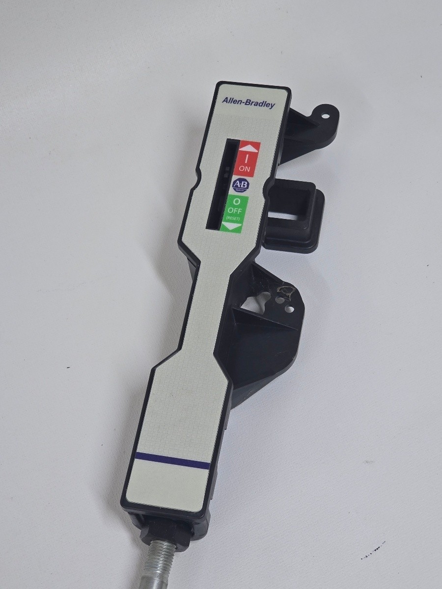 Allen-Bradley 140G-H-FCX03 3 ft Flex Cable Carrier Circuit Breaker Accessory