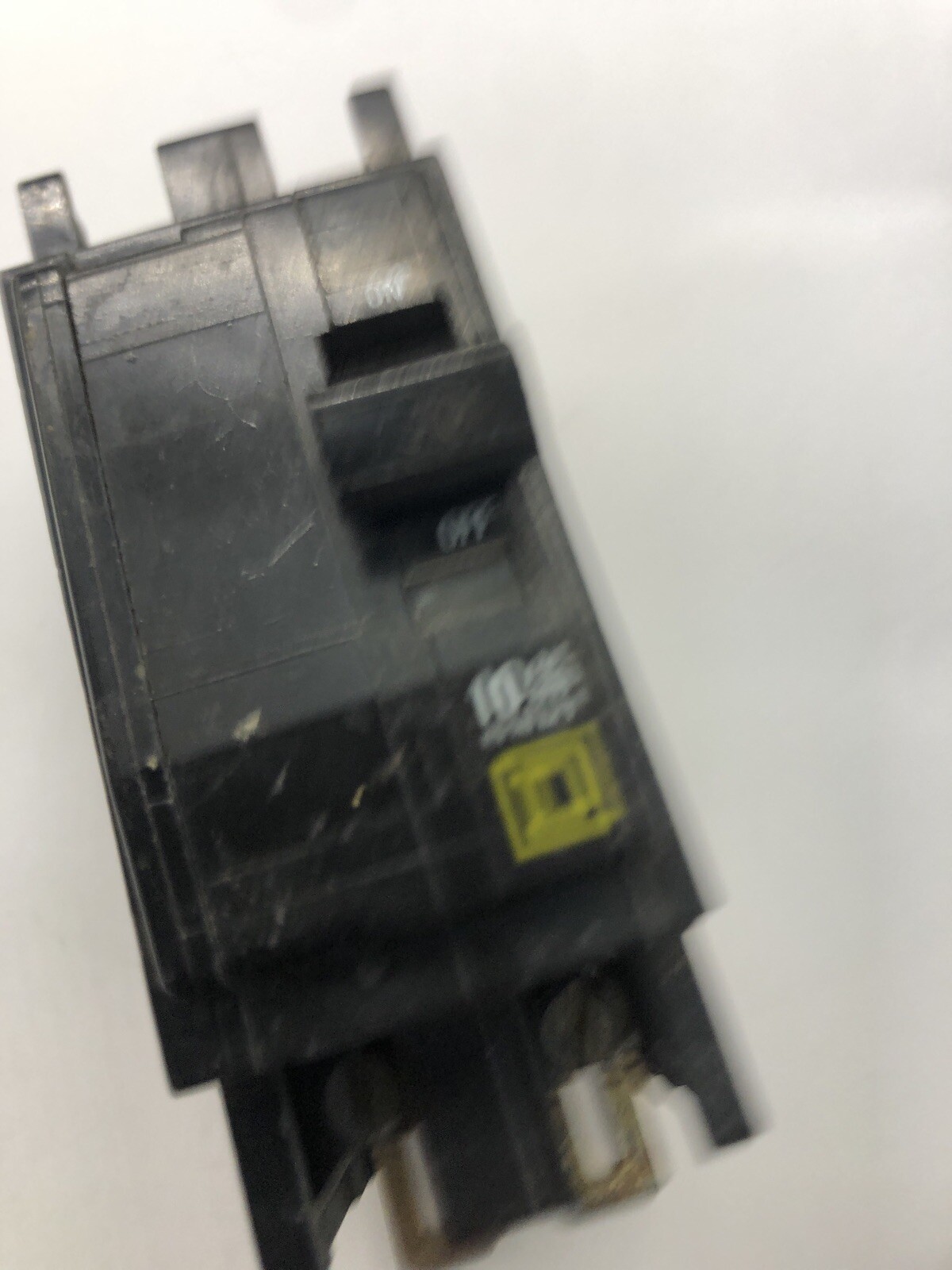QOU23 Circuit Breaker 30A 2 Poles 120/240V 50/60Hz Square D Lugs Both Sides HVAC