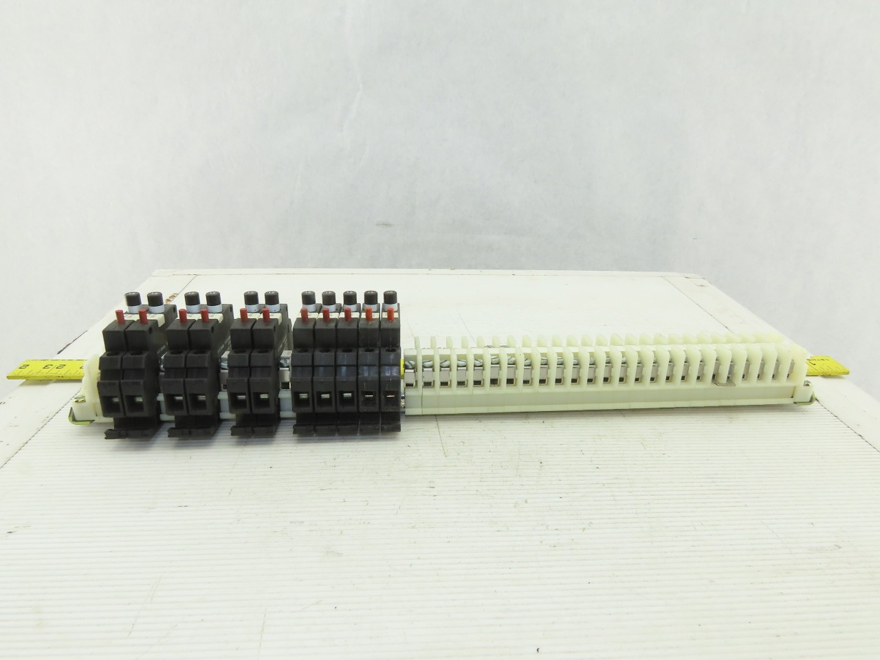 Allen Bradley 1492 GH015 Circuit Breaker 250VAC 65VDC 1.50A Terminal Blocks