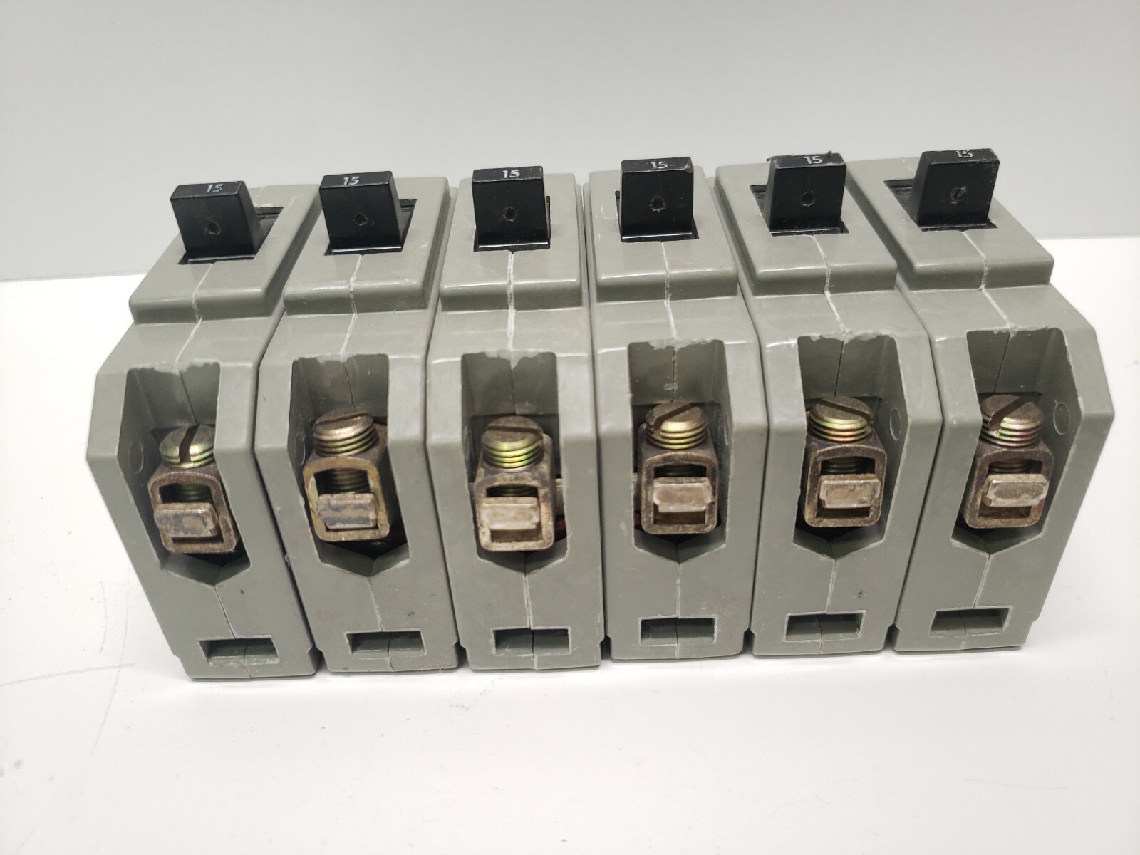 ETN-1072 SPD Technologies ALB-1 Circuit Breaker 15amp (6 Units)