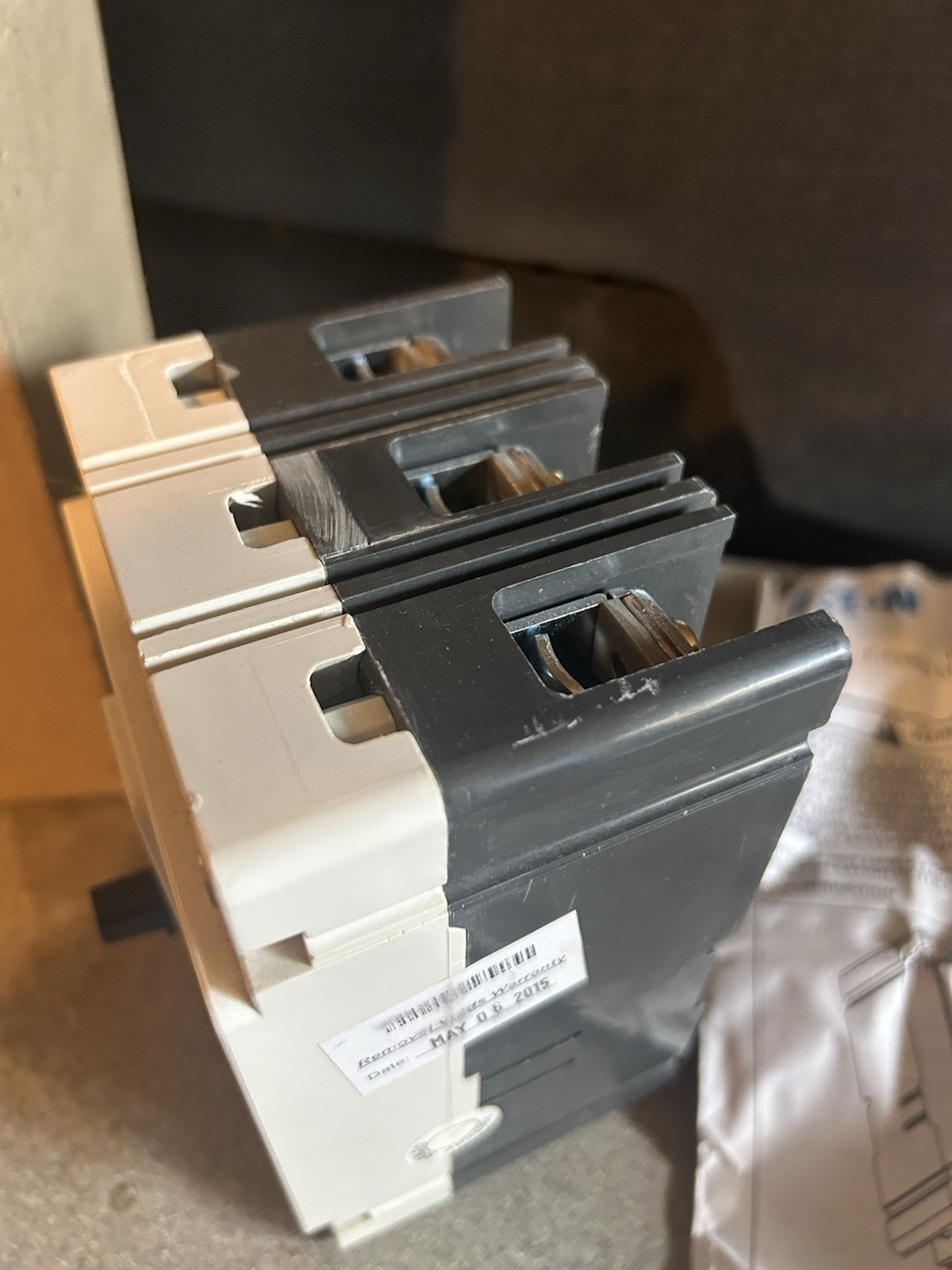 Eaton HMCP015EOC Circuit Breaker 15 Amp 3 Pole 600 Volts