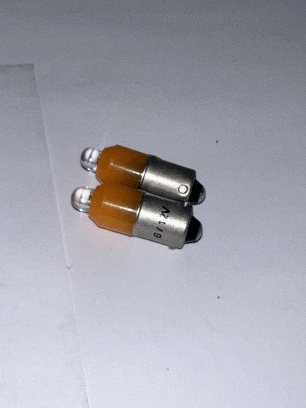 (2) NEW EATON CUTLER HAMMER E22LED612ON ORANGE LED BULBS 6V-12V AC/DC
