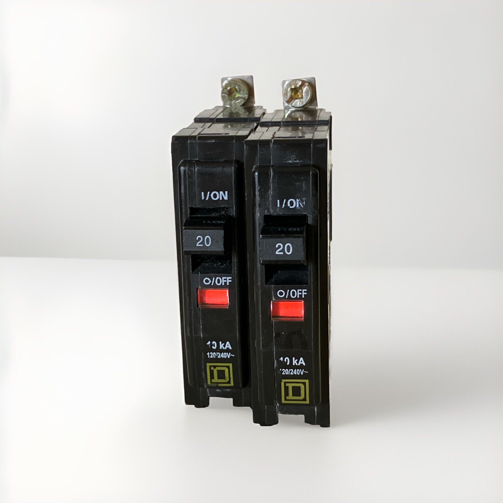 Lot of Two (2ct) Square D QOB120 20 Amp 1 Pole 10kA w Bolt-on Screws Yellow “D”
