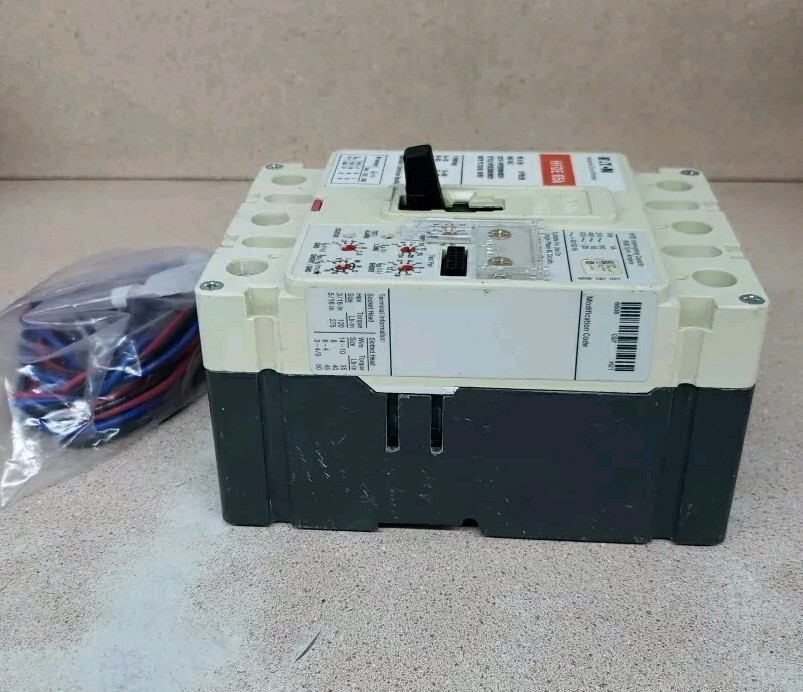 Eaton HFDE308036C01 Molded Case Circuit Breaker 80 Amp