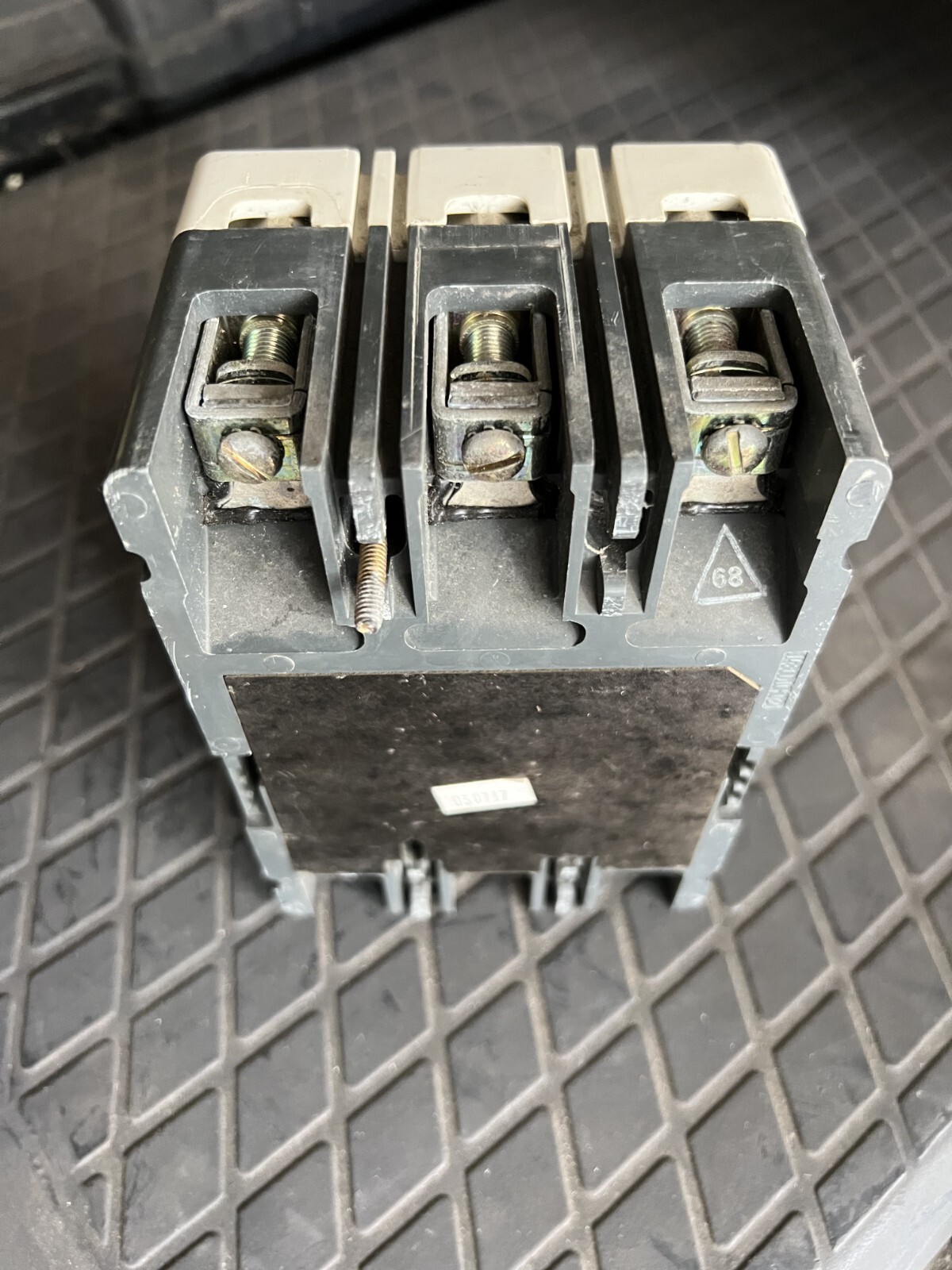 Eaton Cutler-Hammer HMCP015E0C 15 Amp 3-Pole Motor Circuit Protector 600V