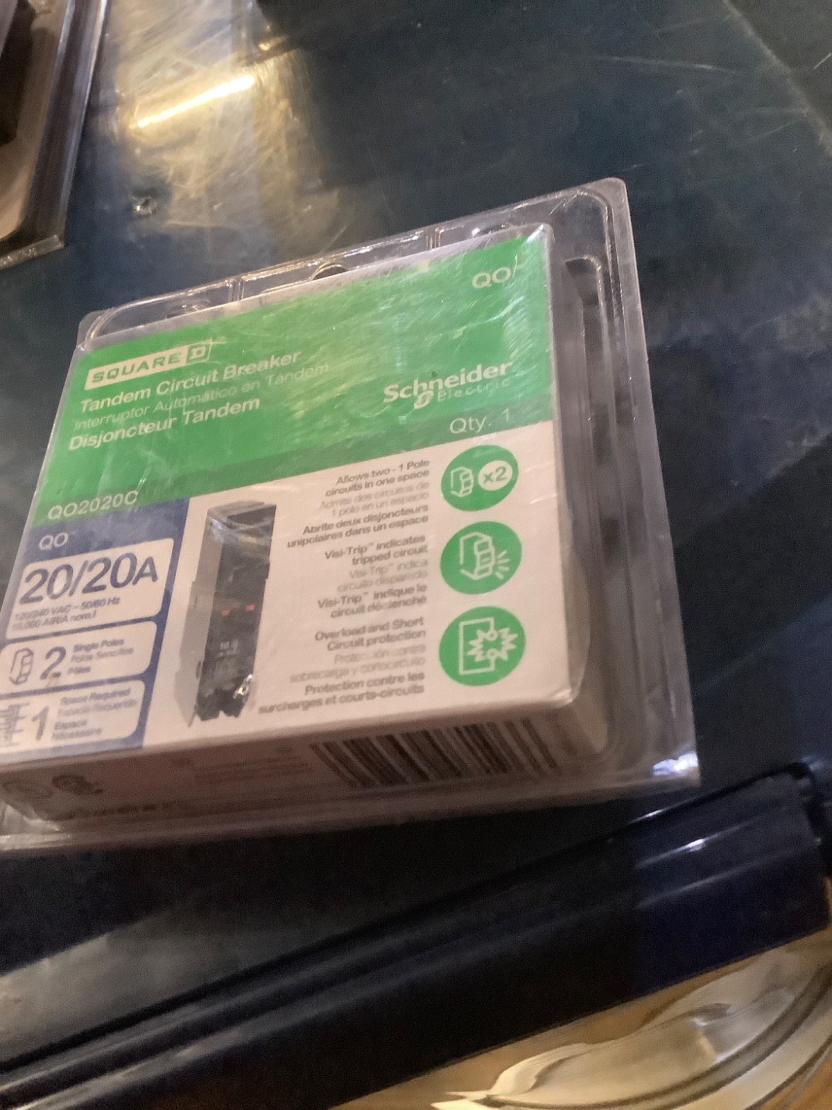 Square D QO2020C Tandem Circuit Breaker 20/20 Amp 120/240v