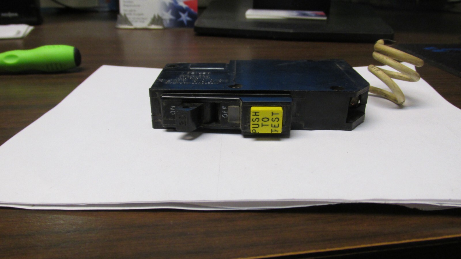 Square D 20AMP (QO120GFCI) Single-Pole Circuit Breaker GFCI,…G-52B