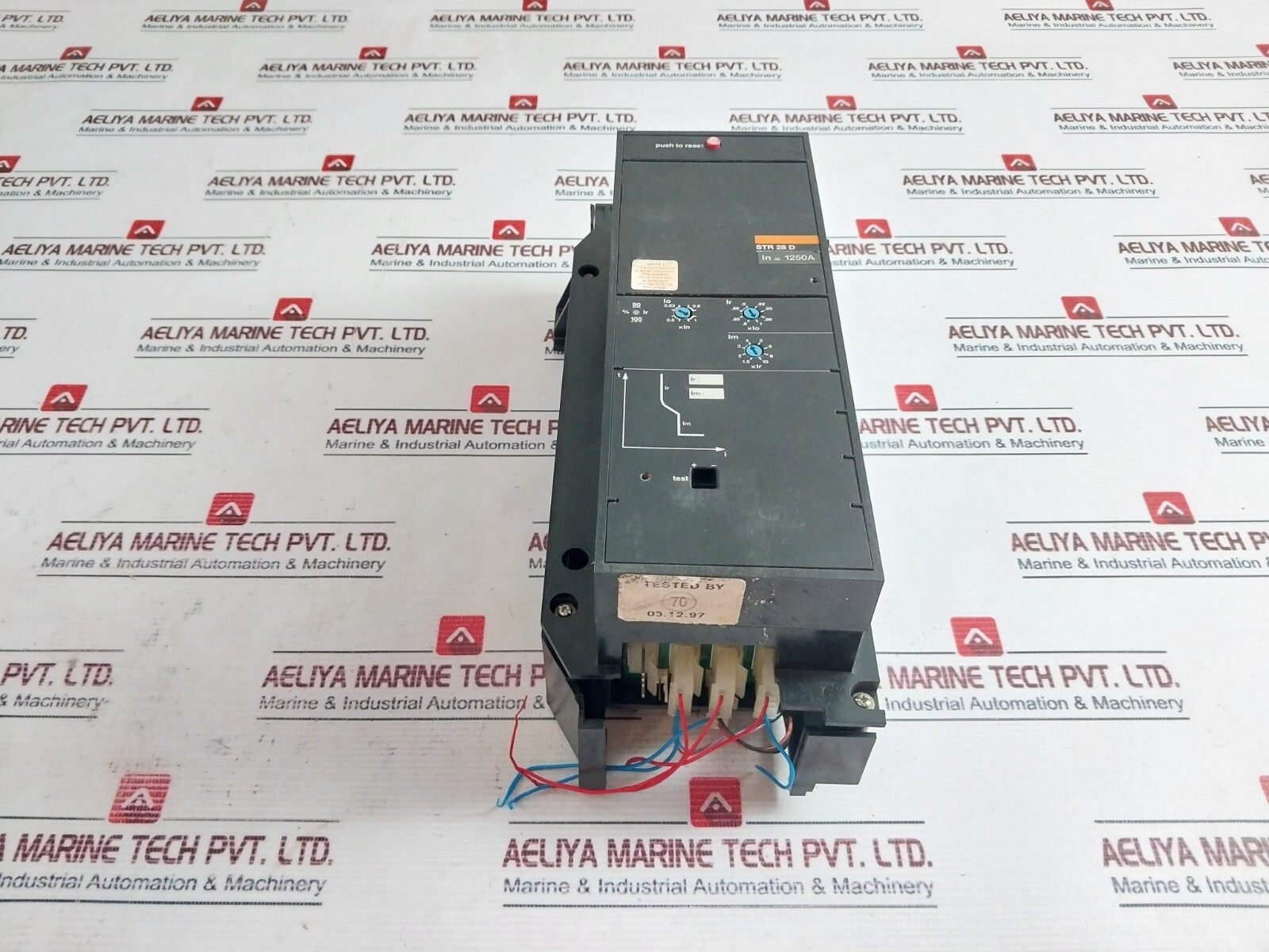 MERLIN GERIN STR 28 D Circuit Breaker 1073021B 24VDC 1250A