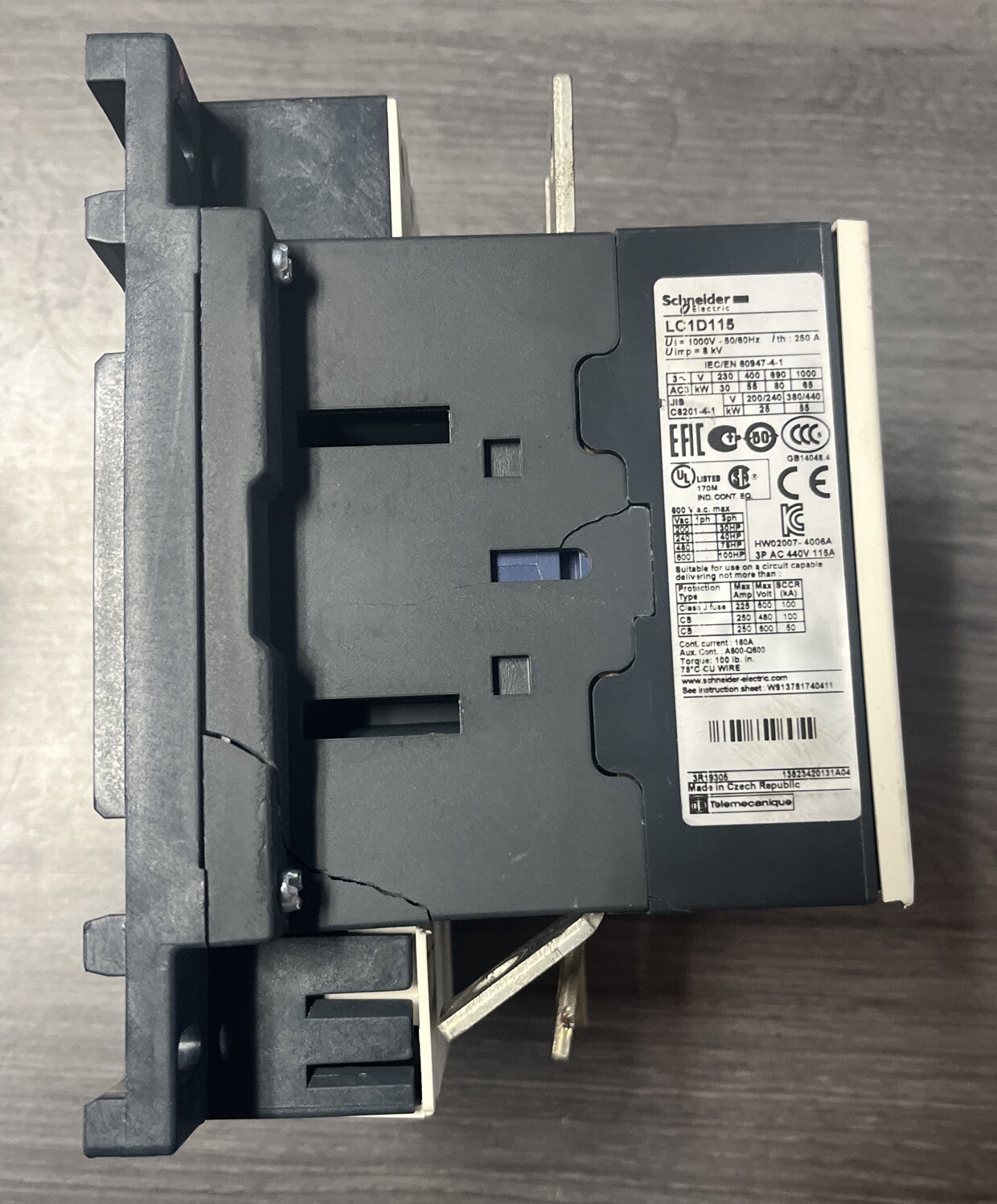Schneider LC1 D115BD 3P 115A 24VDC Coil Contactor 75HP 460V