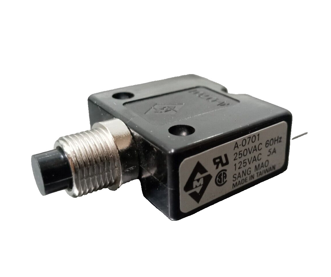 Batch of 2 of Sang Mao Circuit Breaker A-0701, 125/250VAC, 60Hz, 5A