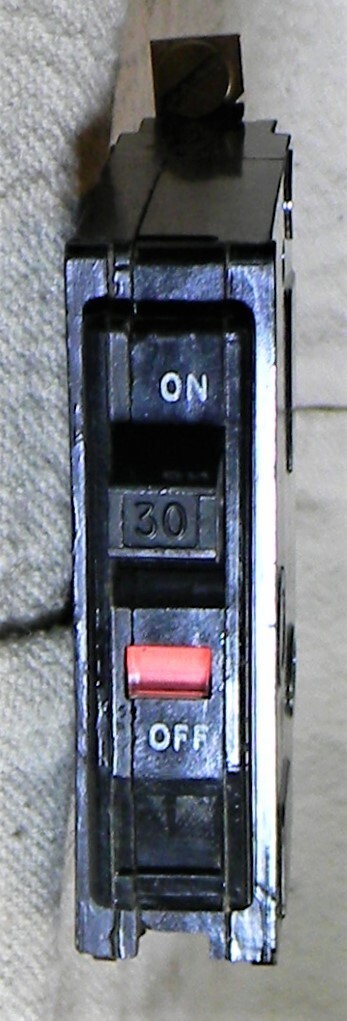 SQUARE D – QOB130 – 120V – 1 POLE – CIRCUIT BREAKER – 10Ka – NEW