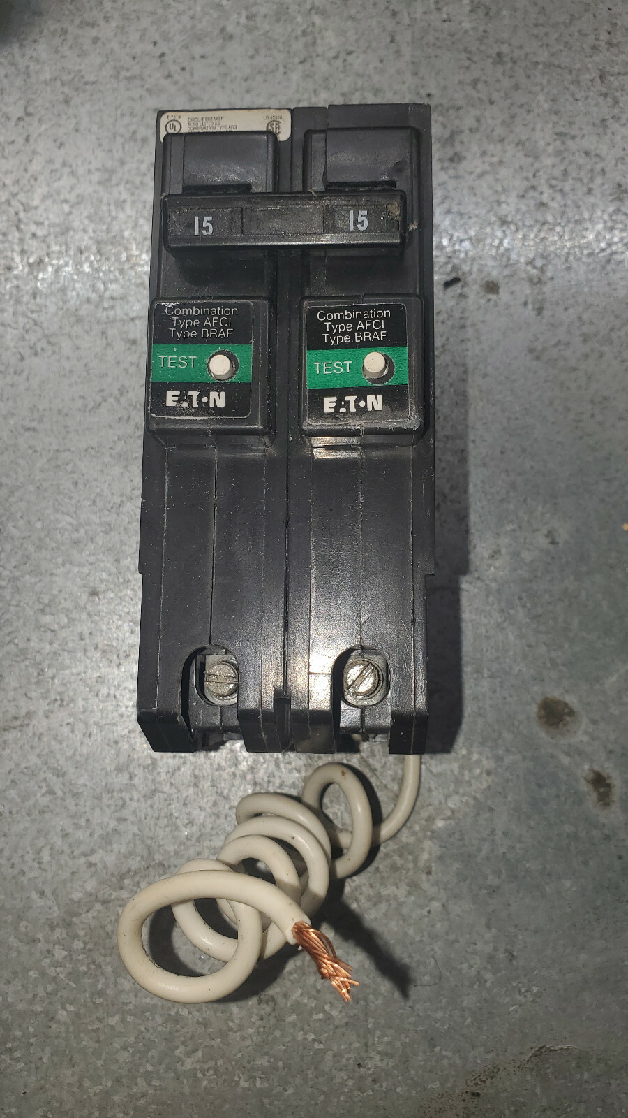 Eaton BRL220CAF Plug-In Mount Type BR Combination Arc Fault Circuit Breaker