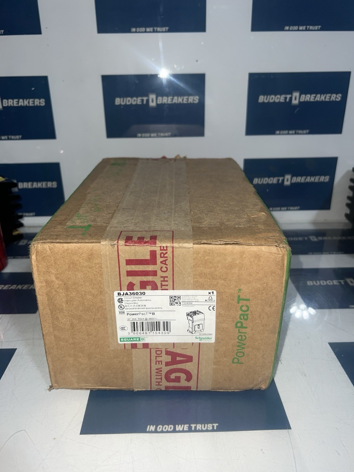 NEW SQUARE D 30 AMP I-LINE CIRCUIT BREAKER 480 VAC 3 POLE BJA36030