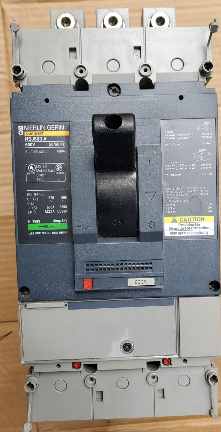 Merlin Compact Breaker NSJ 600A 600V Molded Case Switch w/Adapter & 2-Aux