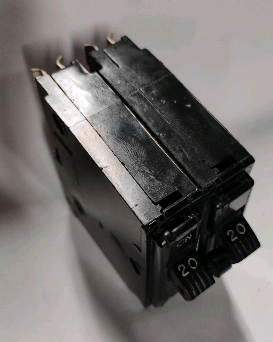 LOT OF 5 SQUARE D QO220 2 POLE 20 AMP TYPE QO CIRCUIT BREAKERS