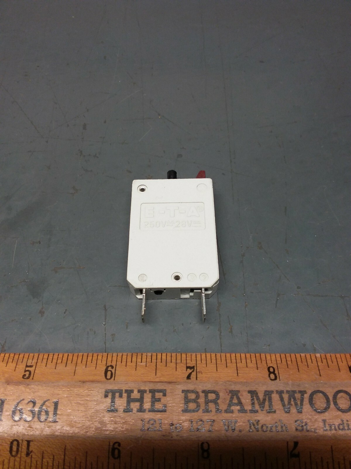 New E-T-A 20-Amp 250VAC-28VDC Resettable Circuit Breaker 127-P10-H-KF-20A