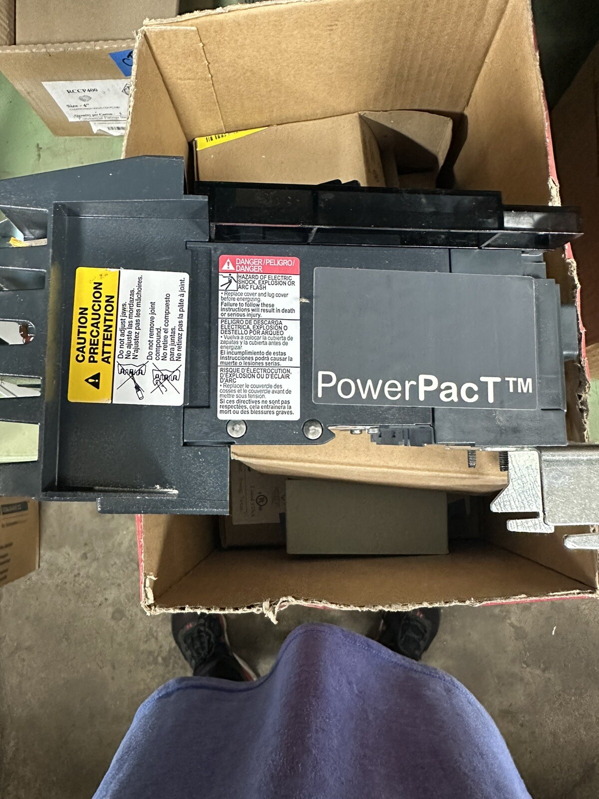 SQ D BJA36040 40A 600V 3 Pole I-Line BJ Style Circuit Breaker New Take Out-CS876