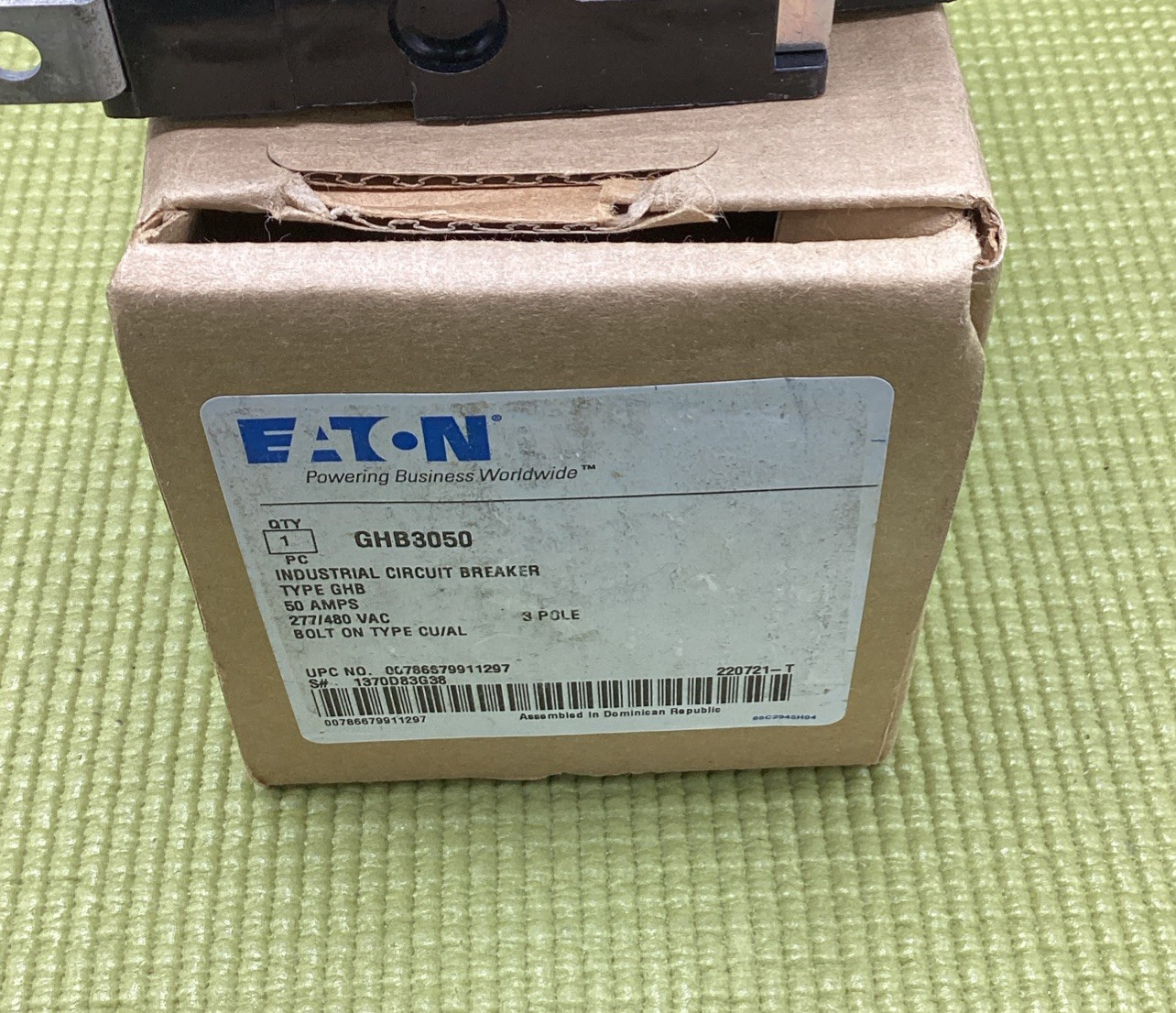 New in Box Circuit Breaker Eaton Cutler Hammer GHB3050 50 Amp 3 Pole 277/480
