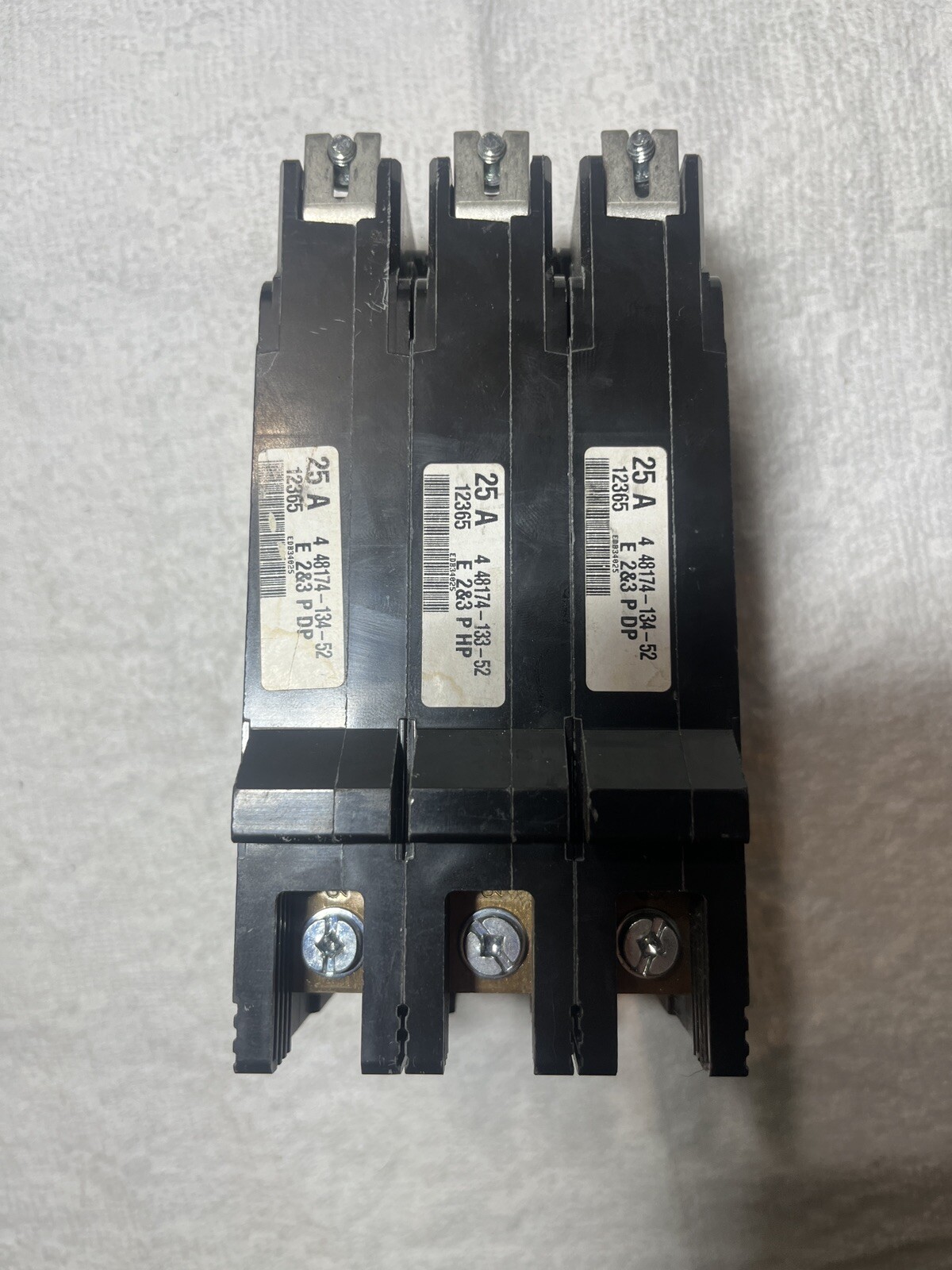 Square D EDB34025 Circuit Breaker