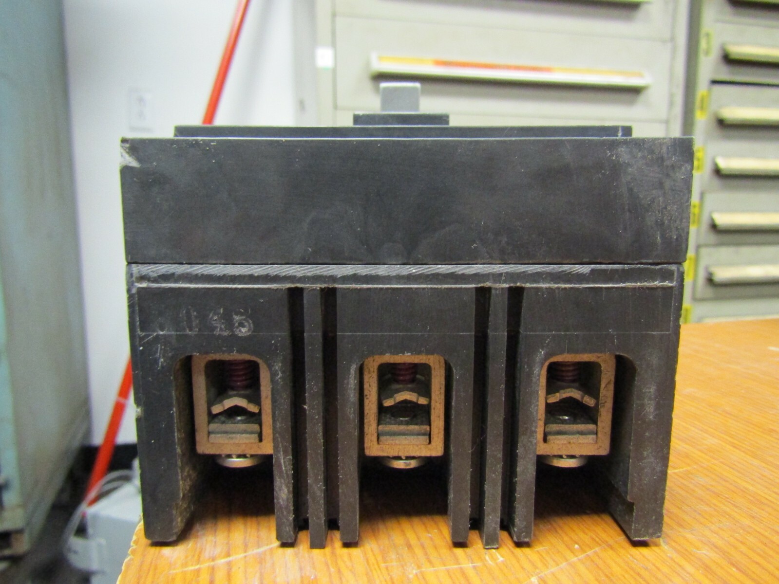 😏 GE 45 AMP CIRCUIT BREAKER 600 VAC 3 POLE THED136045