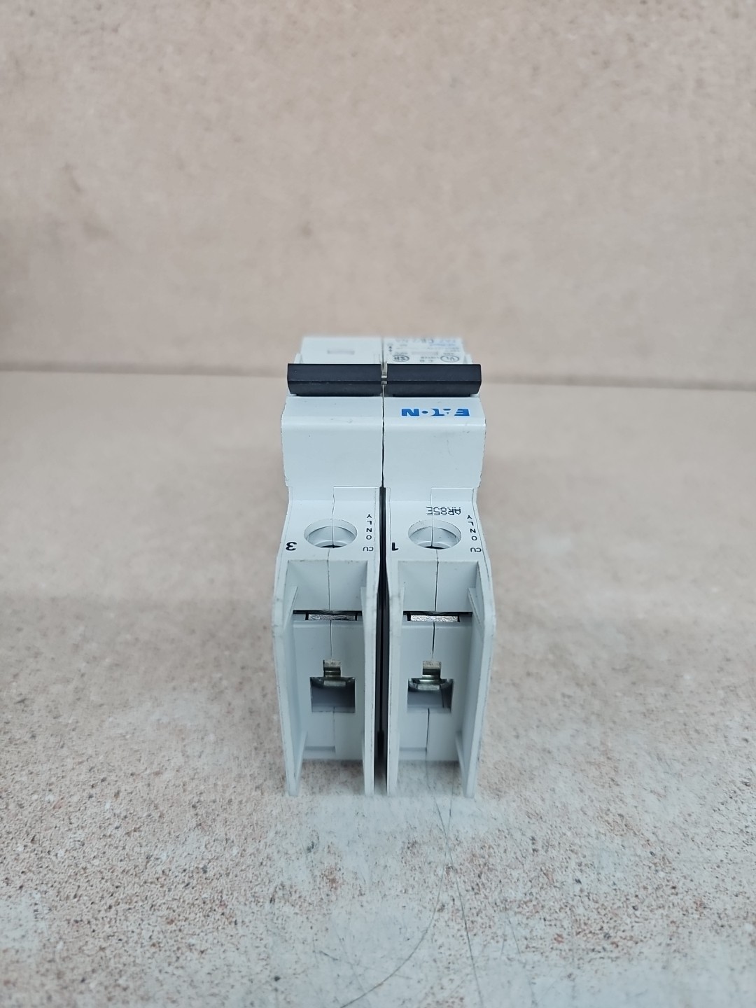 Eaton FAZ-C8/2-NA Iec Miniature Circuit Breaker 8A 2 Pole