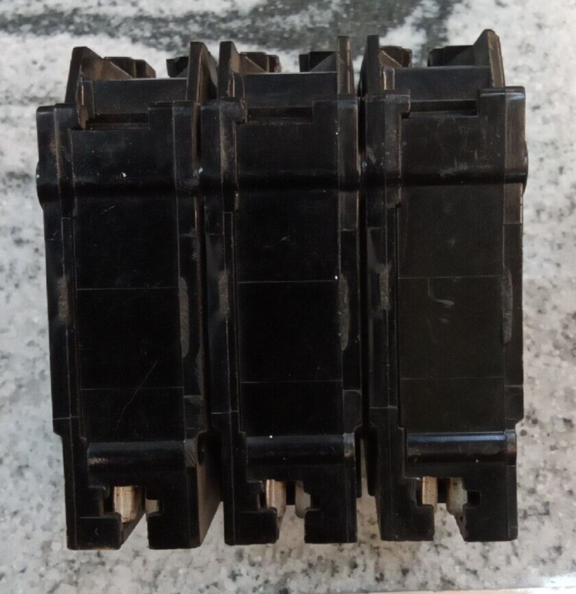 GE/BREAKER/ TQL32020 / 3P / 20A /240V/Plug-In/GROVE / TQL-AC/use(L173