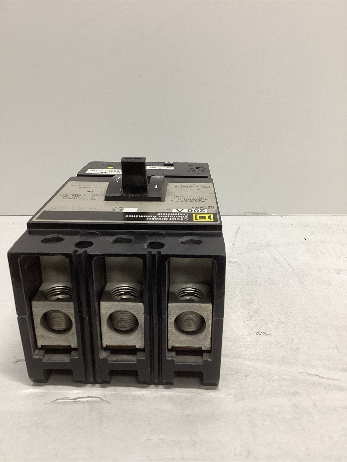 Square D KCP34200 Circuit Breaker 200 Amp 3 Pole 240/600V H-001