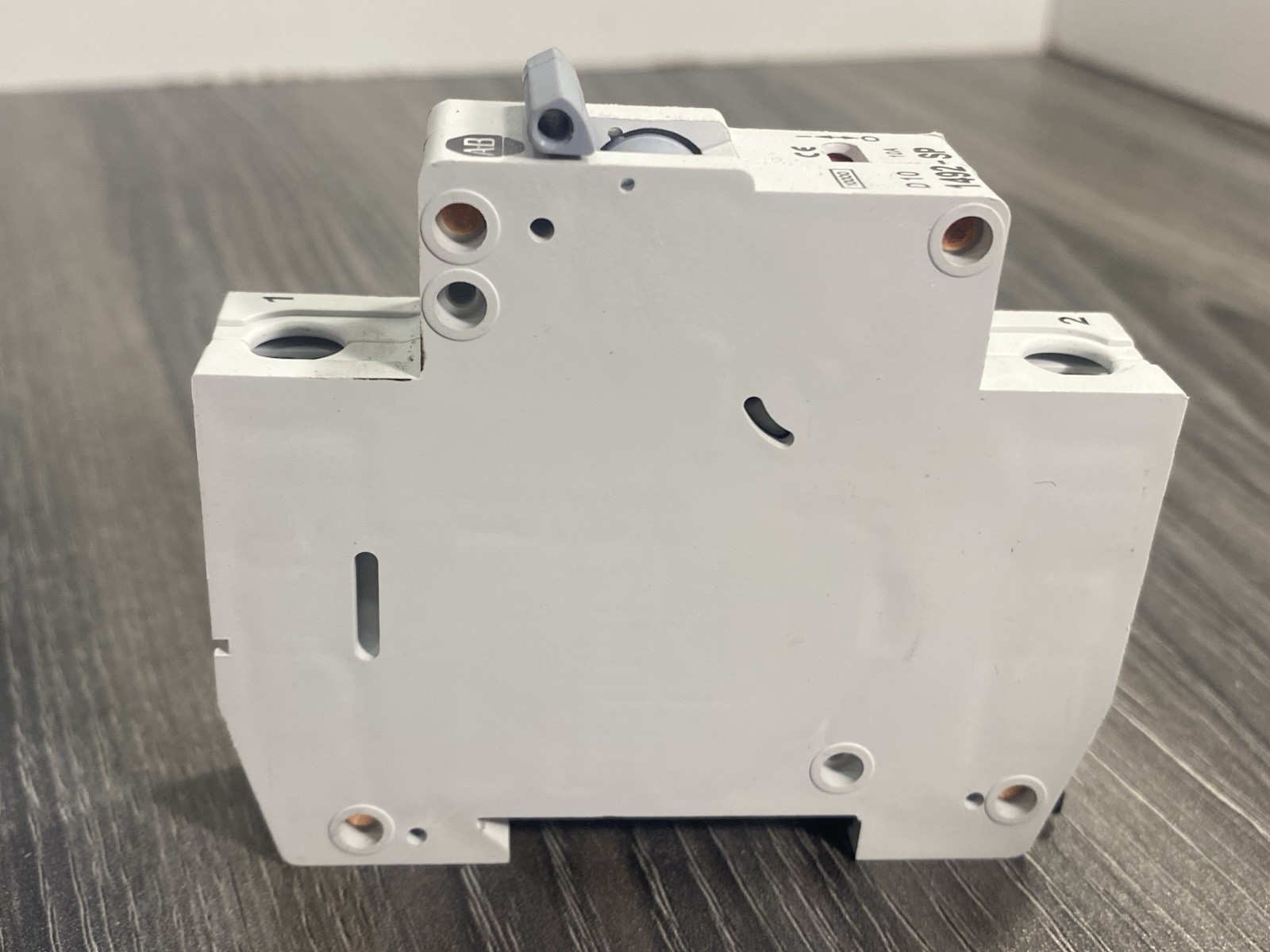 Allen Bradley 1492-SP1D100 Ser C Circuit Breaker 1 Pole 10 Amp 240/415VAC