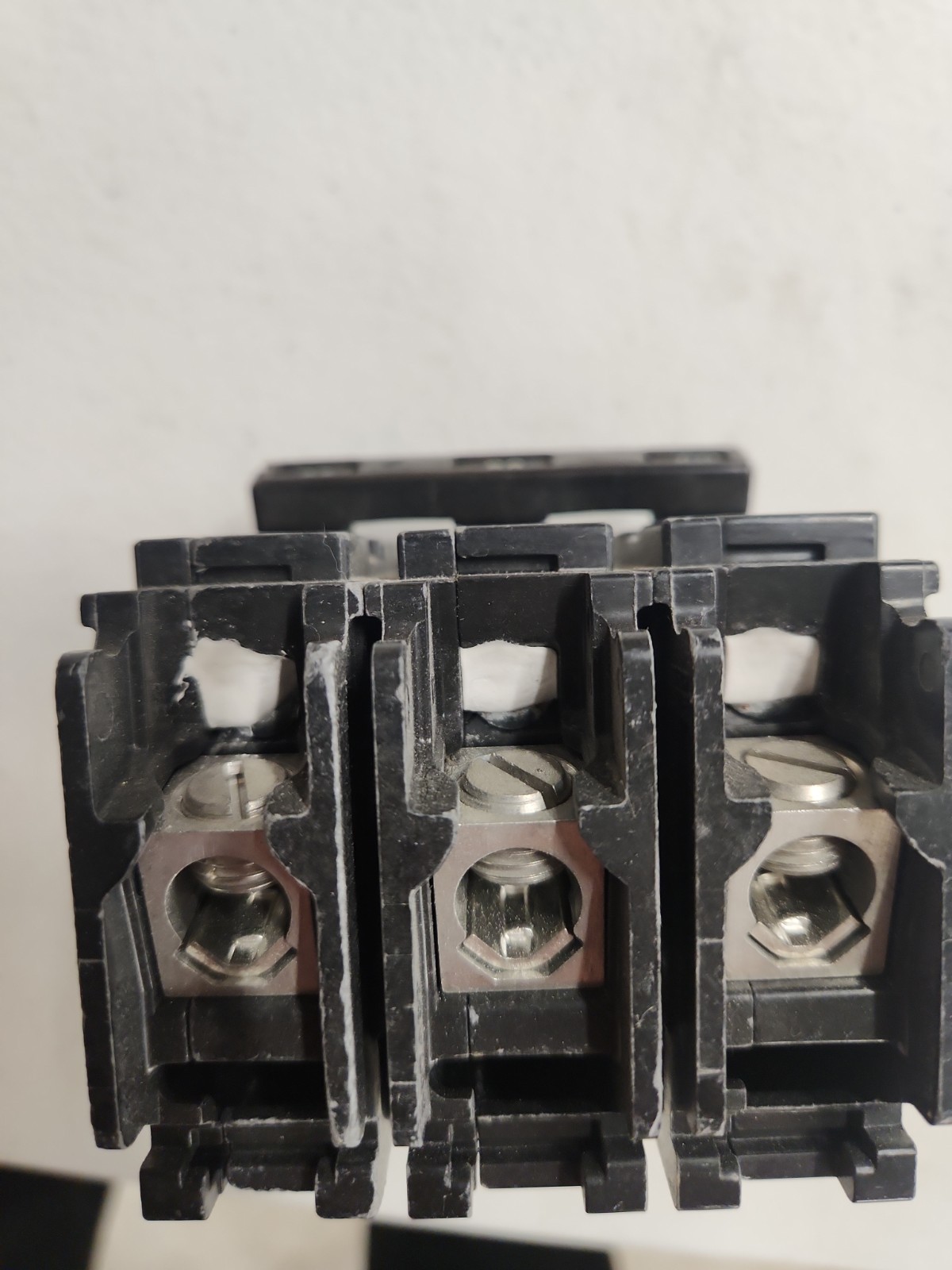 SIEMENS B380 3 POLE 80A 240V Type BL Bolt On Circuit Breaker READ DESCRIPTION