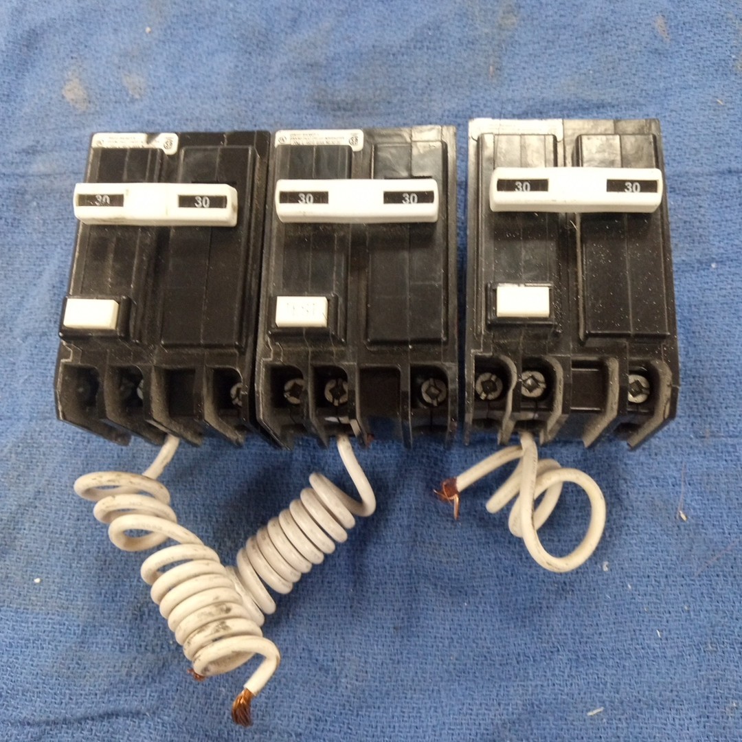 Lot of 3- Eaton GFTCB230 30A Circuit Breaker