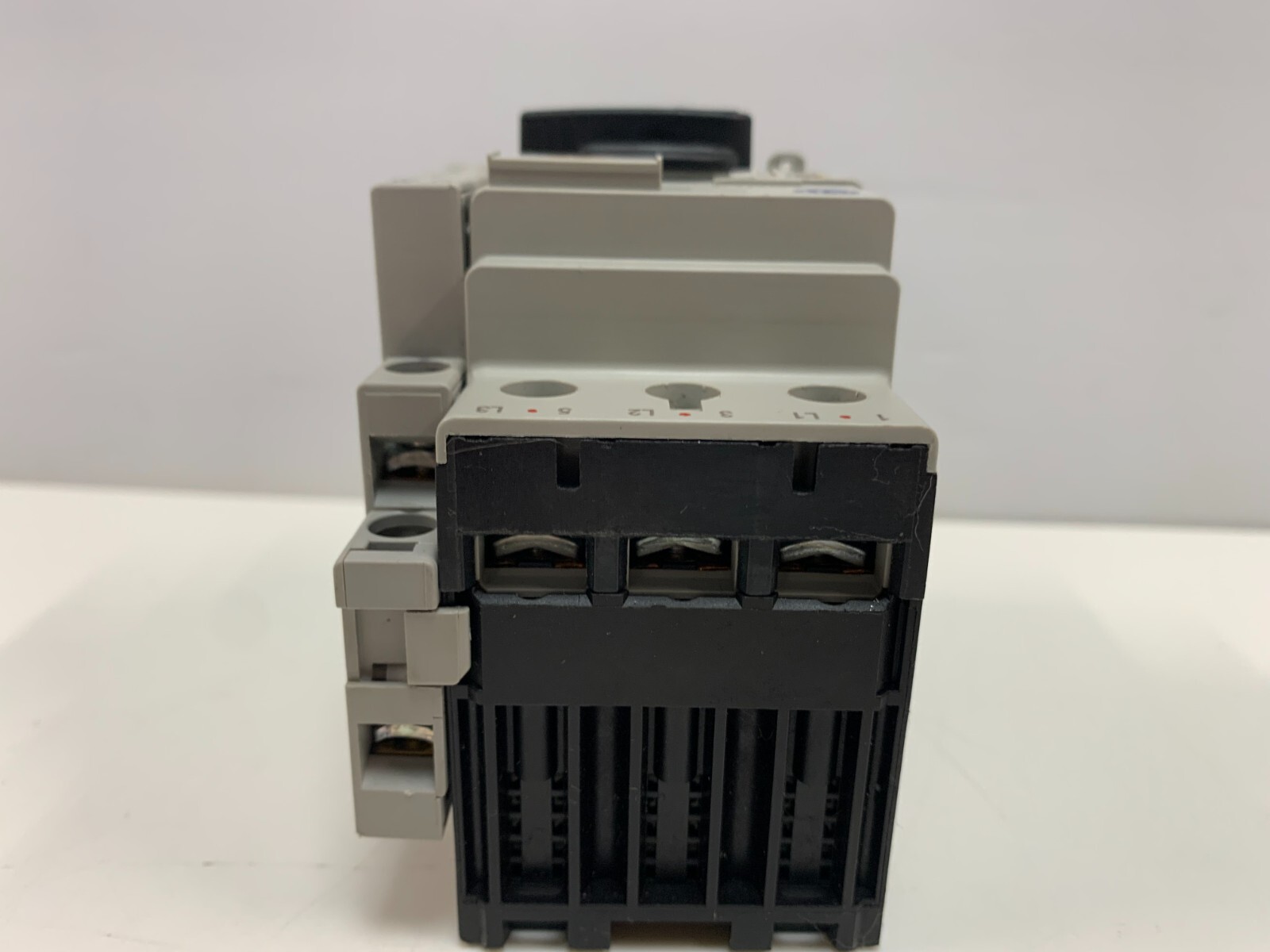 Allen-Bradley 140M-D8E-C10 Motor Protection Circuit Breaker, 6.3-10A