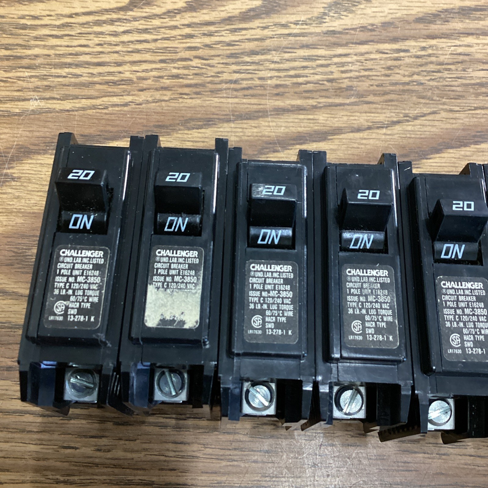 Lot Of 10 Challenger C120 1 Pole 20 Amp Type C Circuit Breaker Tested Used 🔴