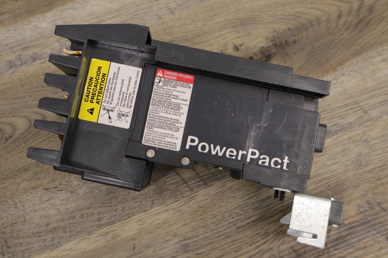 Powerpact BJ40 Line Circuit Breaker 40A 600Y/347 MISSING COVER PLATE