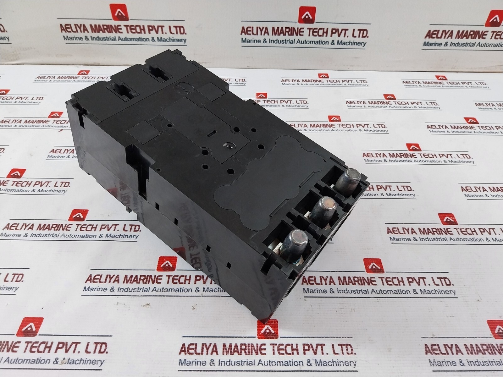 Terasaki Tembreak XS400CS 3-Pole Circuit Breaker 250A Ac690V 50/60Hz