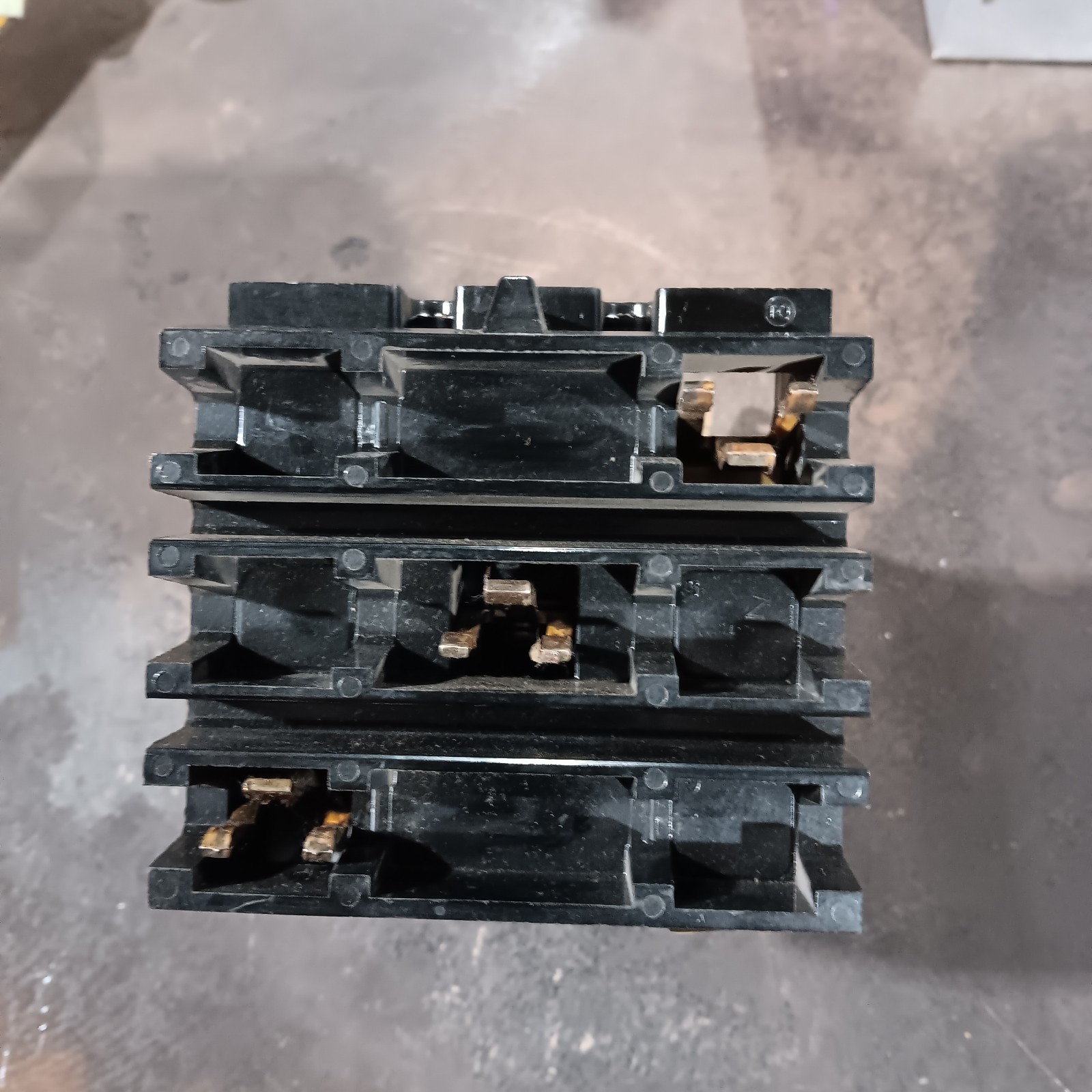 Square D FA34070 70Amp 3Pole 240-480VAC I-Line Breaker Excellant condition.