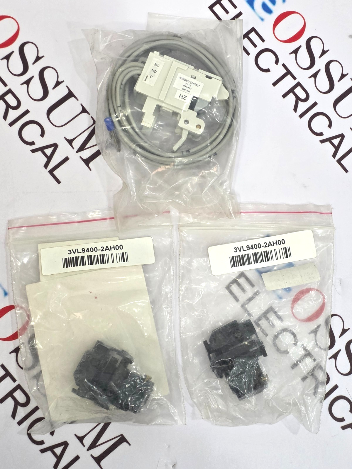 SIEMENS 3VT9300-1SE00 CIRCUIT BREAKER ACCESSORY SHT 230-400VAC/220VDC