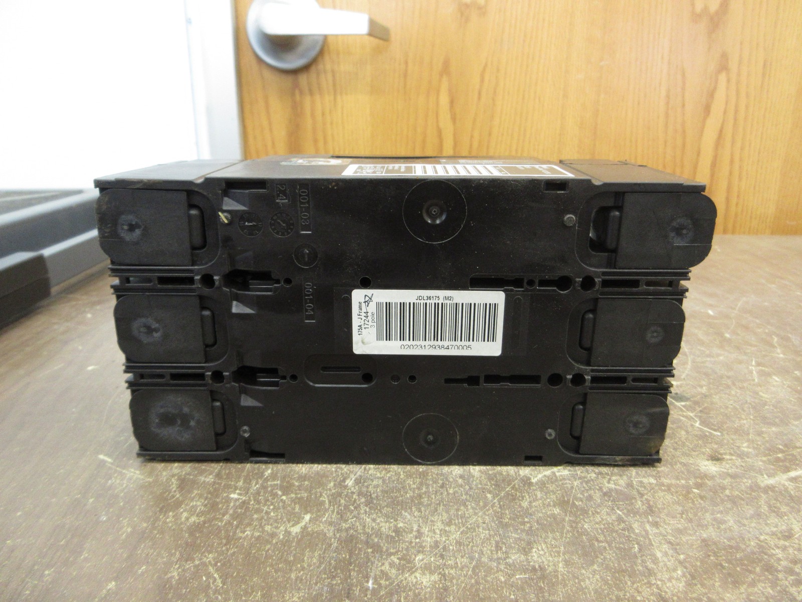 Square D PowerPact Circuit Breaker JDL36175 175A 600V 3P Used