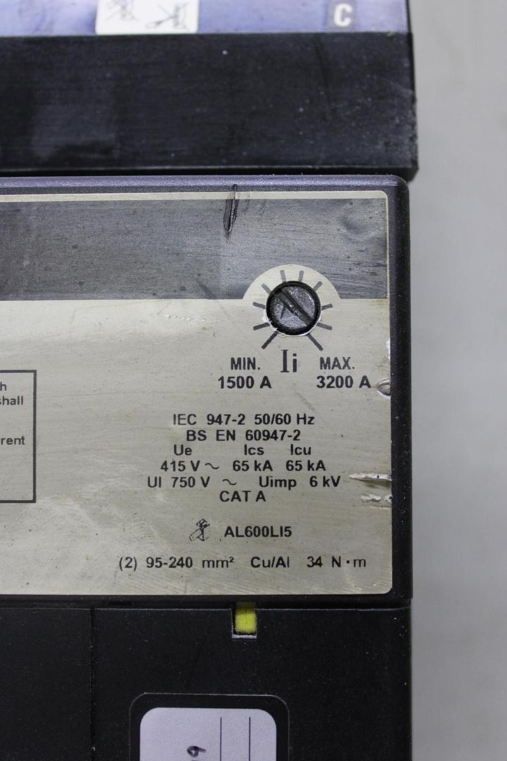 SQUARE D I-LINE CIRCUIT BREAKER LC36300 300 AMP 600 VAC 3-POLE