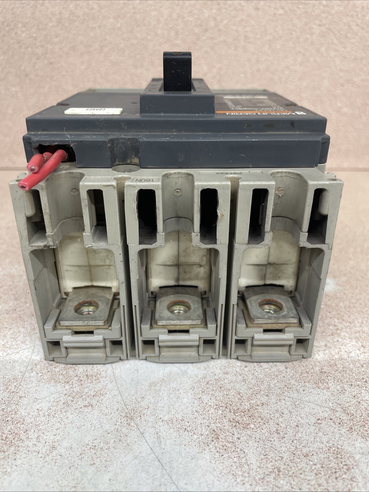 MERLIN GERIN NS160N 150A CIRCUIT BREAKER Short Wire See pics