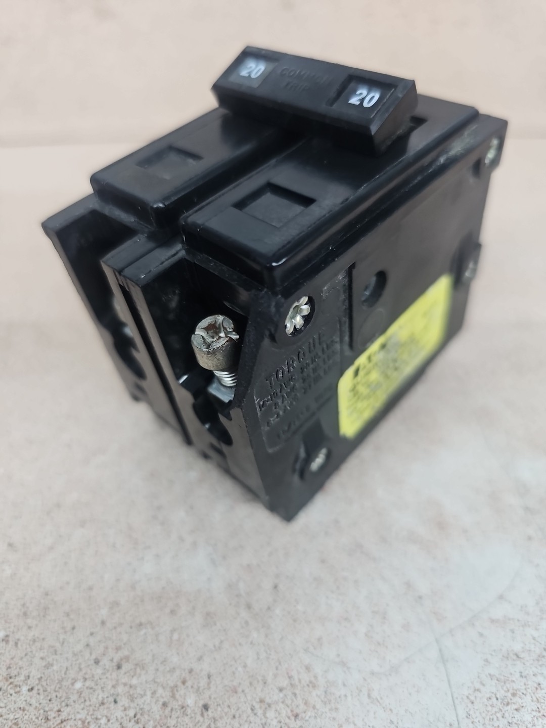 Eaton Cutler Hammer QBHW2020 Black 120-240V 20A 2 Pole Circuit Breaker Chipped
