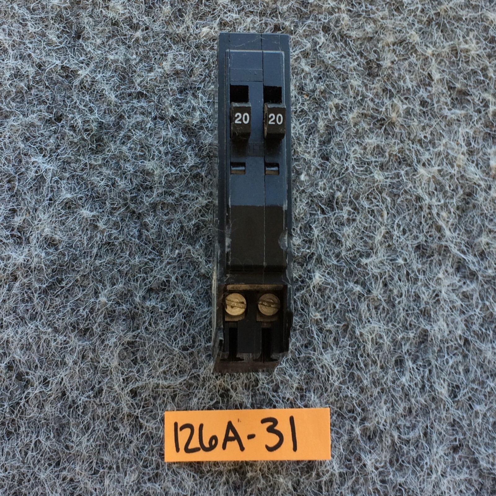 Square D QOT2020 1 Pole Mini 20 Amp Twin Tandem Dual Circuit Breaker With Hook