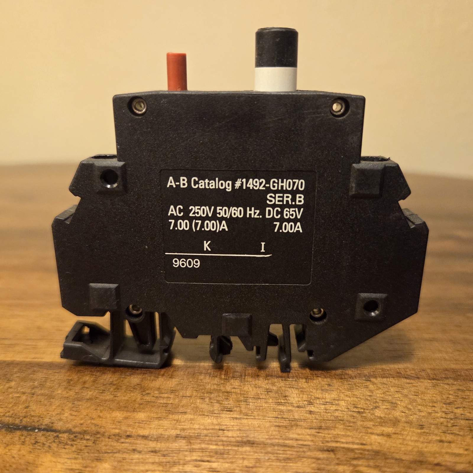Allen-Bradley 1492-GH070 Ser B 7A 1P DIN Rail MCB 250VAC/65VDC