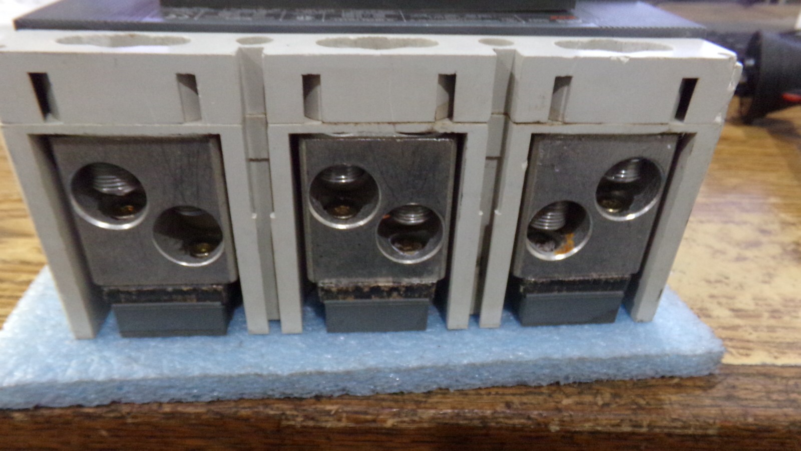 ABB Model: S6N Circuit Breaker with SACE 6S and Handle. 3 Pole, 600V.