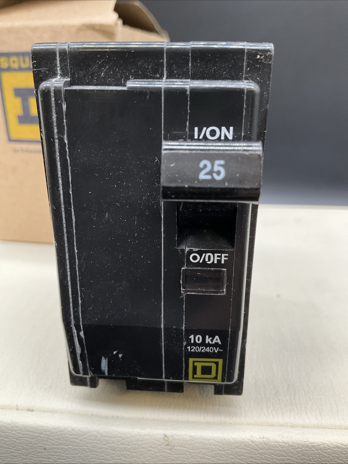 Square D Type QOB Circuit Breaker 25A 2 Pole