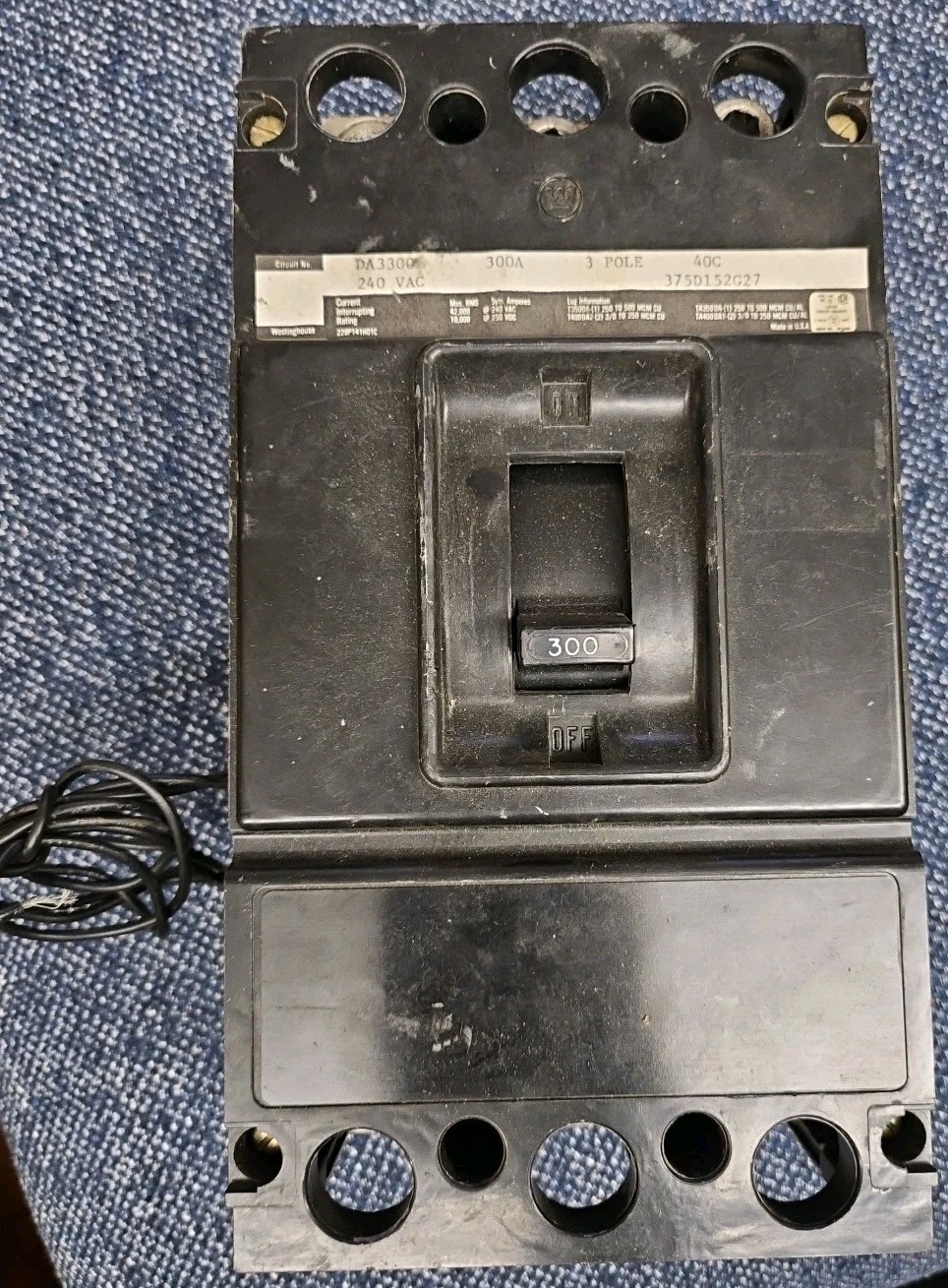 300 Amp Westinghouse Shunt Trip DA3300 Circuit Breaker 3 Pole 375D152G27 300A