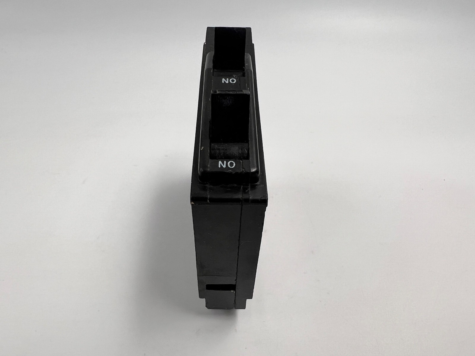 Square D QOT1515 Type QOT 2 Pole 15A Circuit Breaker w/ Hook