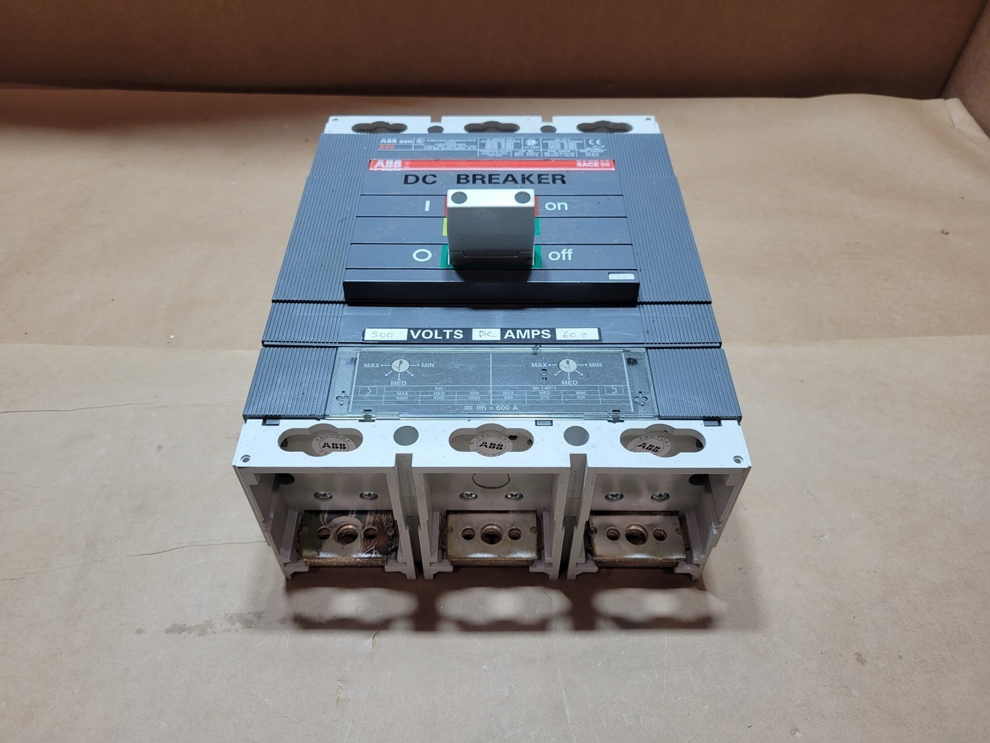 ABB S6N 600 Amp, 3 Pole, 500 Volts DC Circuit Breaker SACE – Electrical