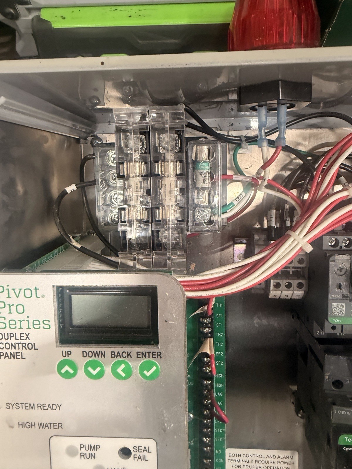 Zoeller 124F4-0001, Pivot Pro, 200/230/460 Volts, 3 Ph, 4.0-6.3 Amps, NEMA 4X
