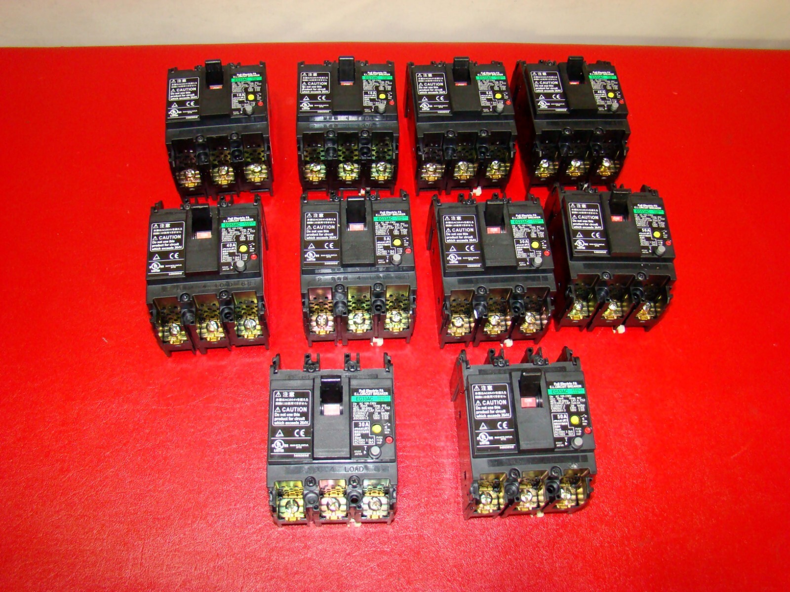 FUJI ELECTRIC FA E.L CIRCUIT BREAKER EG33AC 5A 10A 30A 40A 50A 100/200VAC 3 Pole