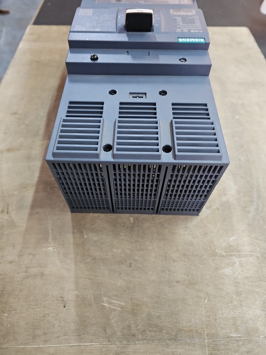 NNB SIEMENS 400 AMP BREAKER 3VA5340-5EC31-0AA0